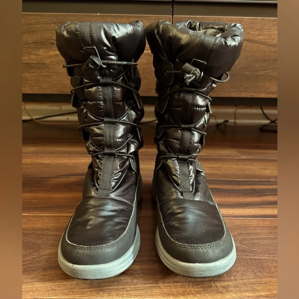 ROCKPORT Black Winter Lace-up Boots with Faux Fur Lining Size 9